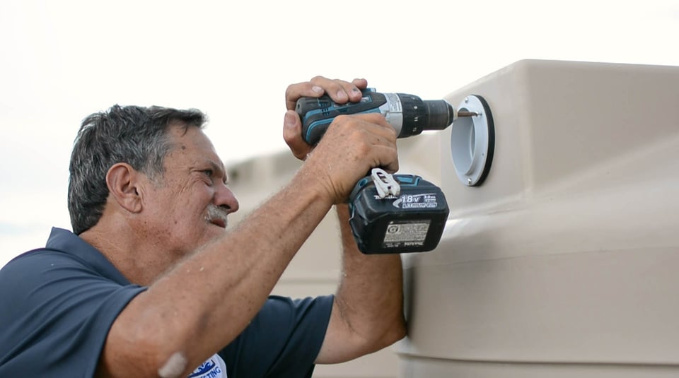 how-to-add-an-overflow-outlet-to-a-water-storage-tank